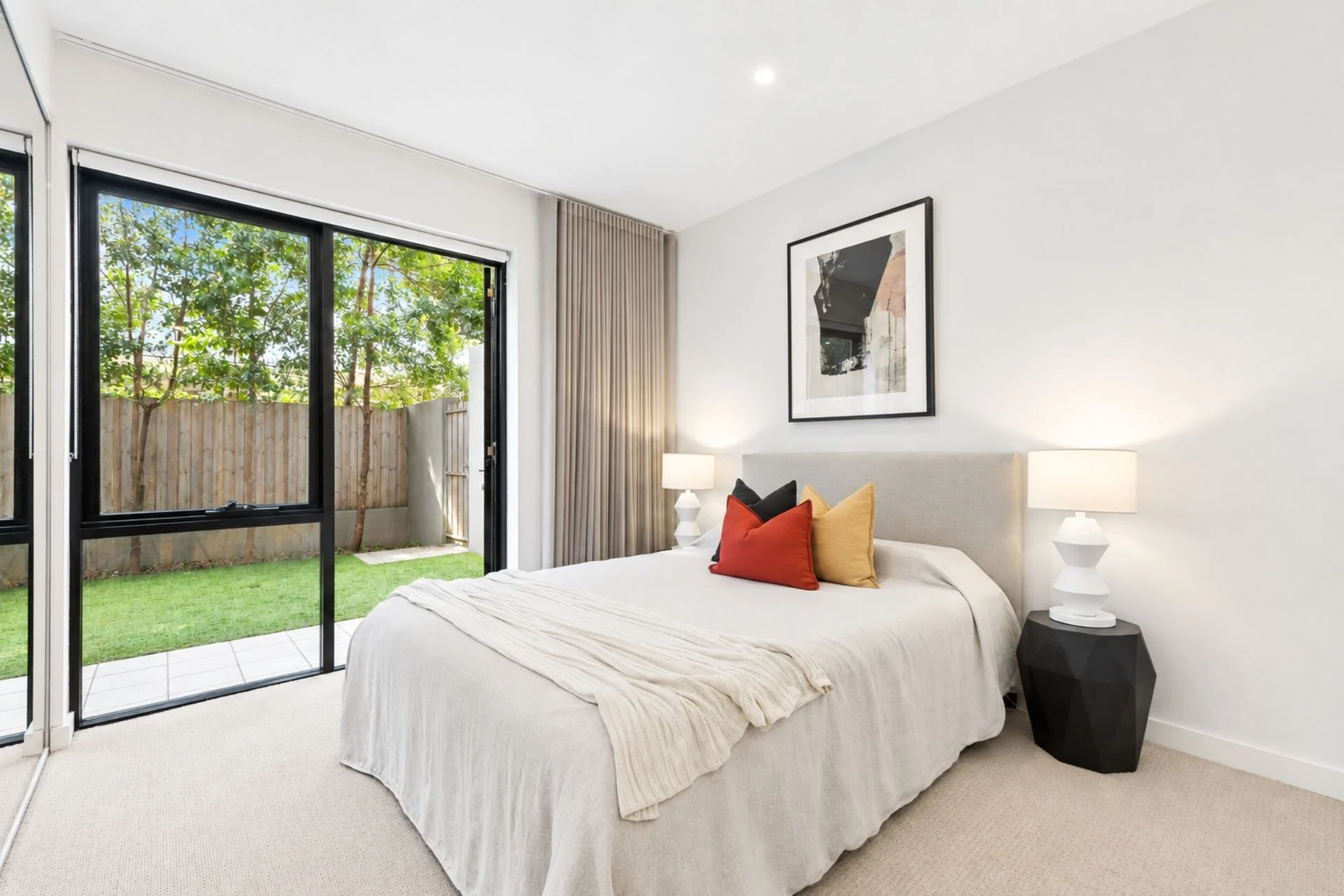 2-Bed Courtyard apartment in the heart of Lane Cove - photo 4