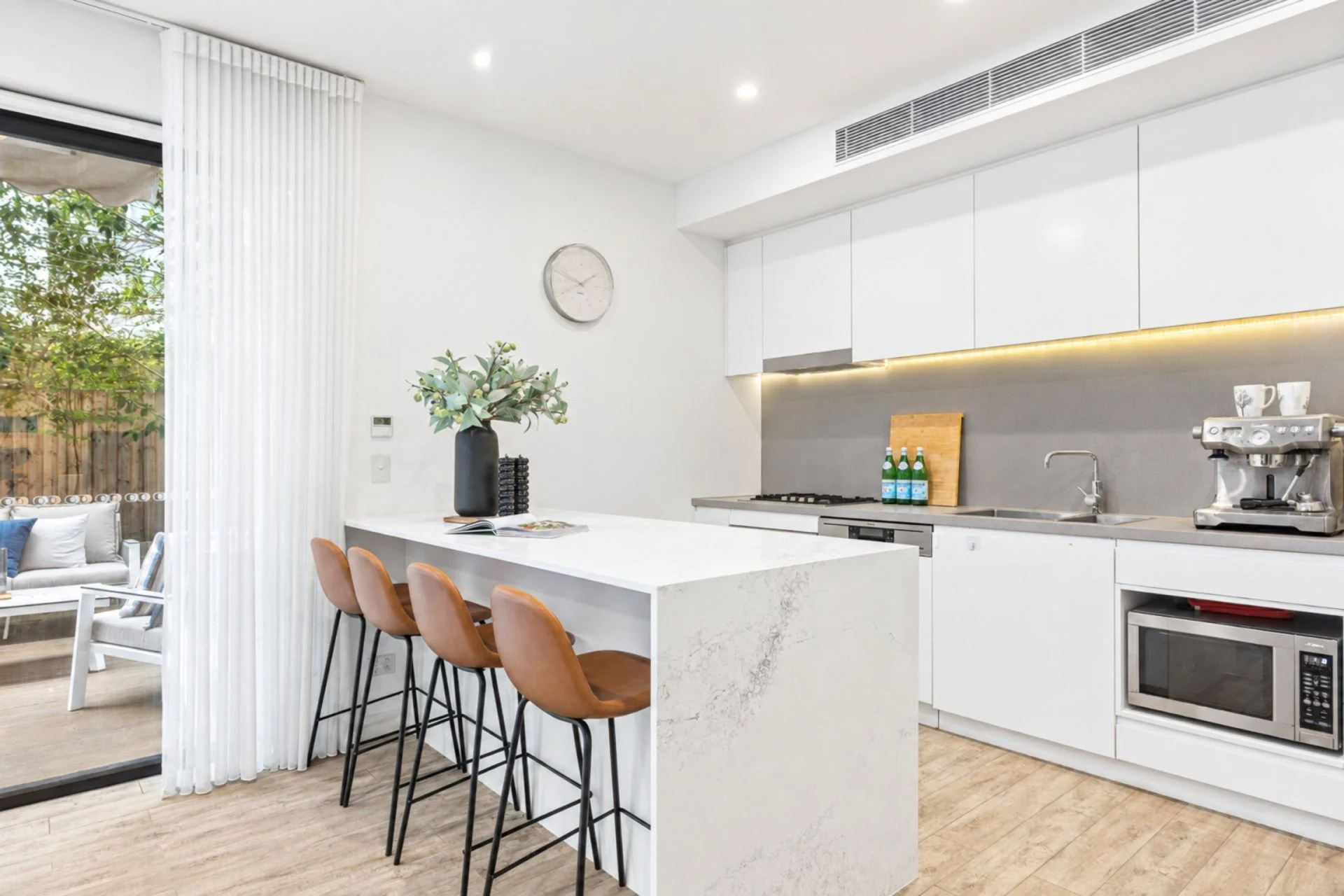 2-Bed Courtyard apartment in the heart of Lane Cove - photo 2